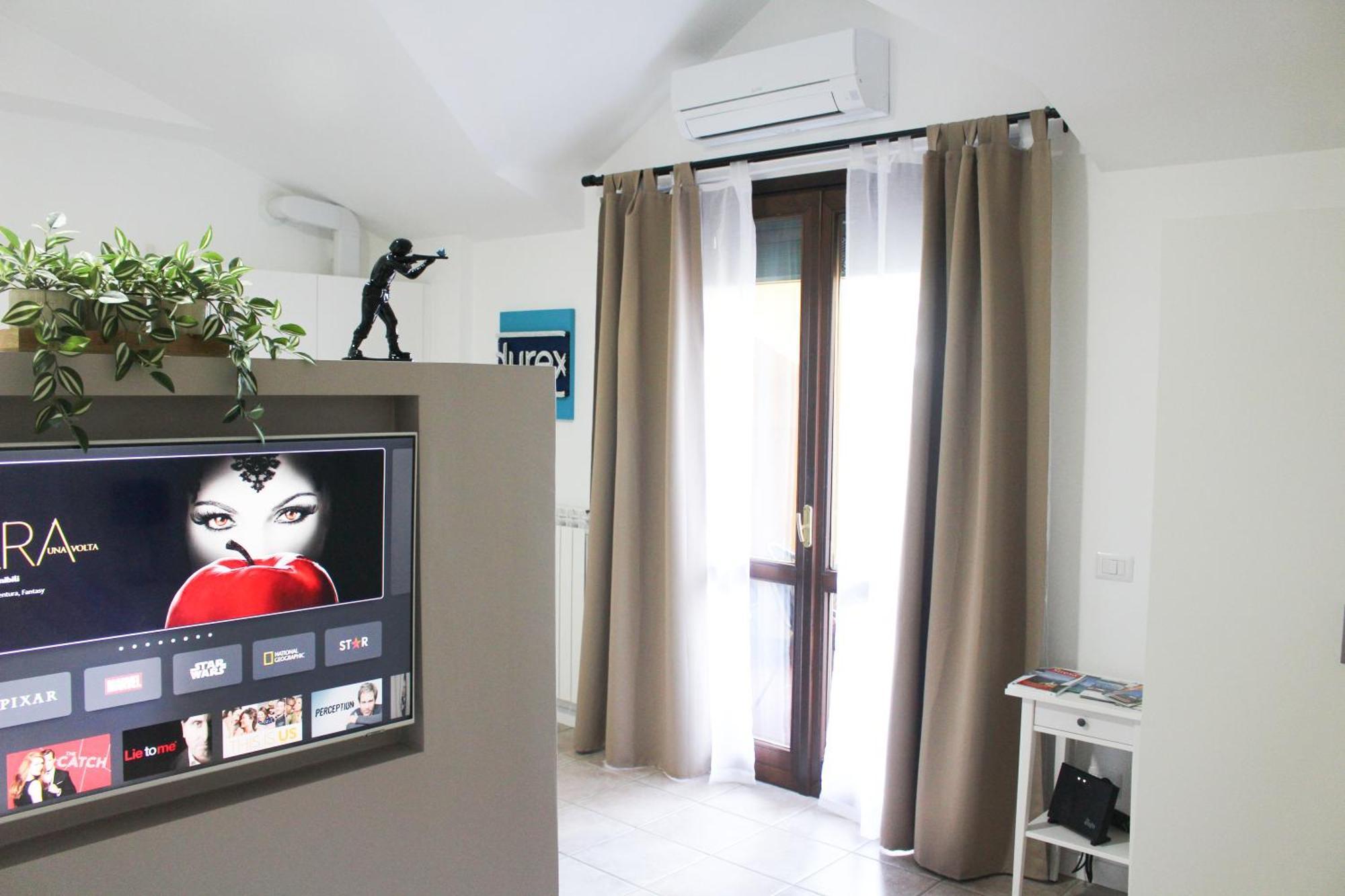 La Suite Dell'Artista Swimming Pool And Air Conditioning Stresa Exterior photo